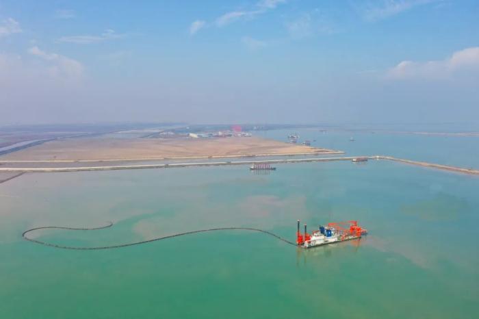 共建“一带一路”！江苏连云港港贯通连接世界版图的“海上动脉”